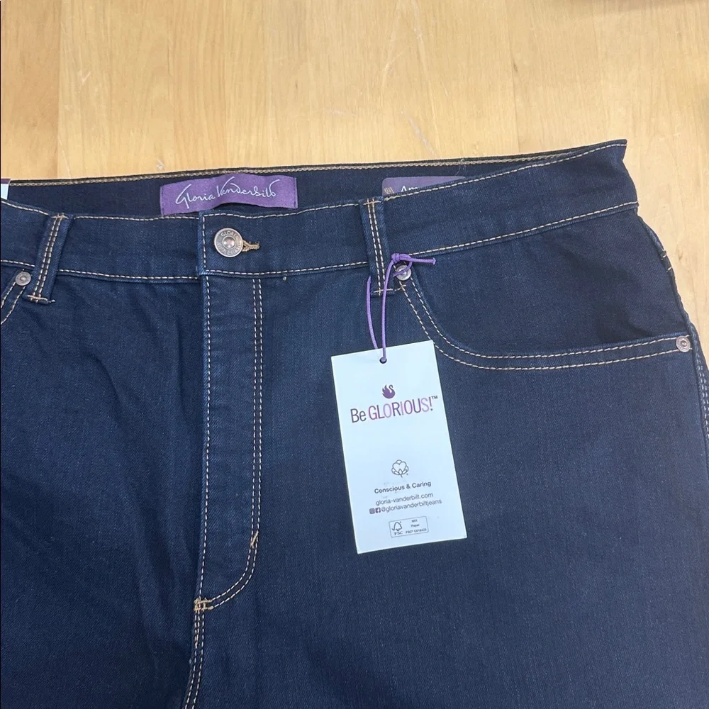 NWT Size 18, Gloria Vanderbilt Blue Jeans - Picture 1 of 9
